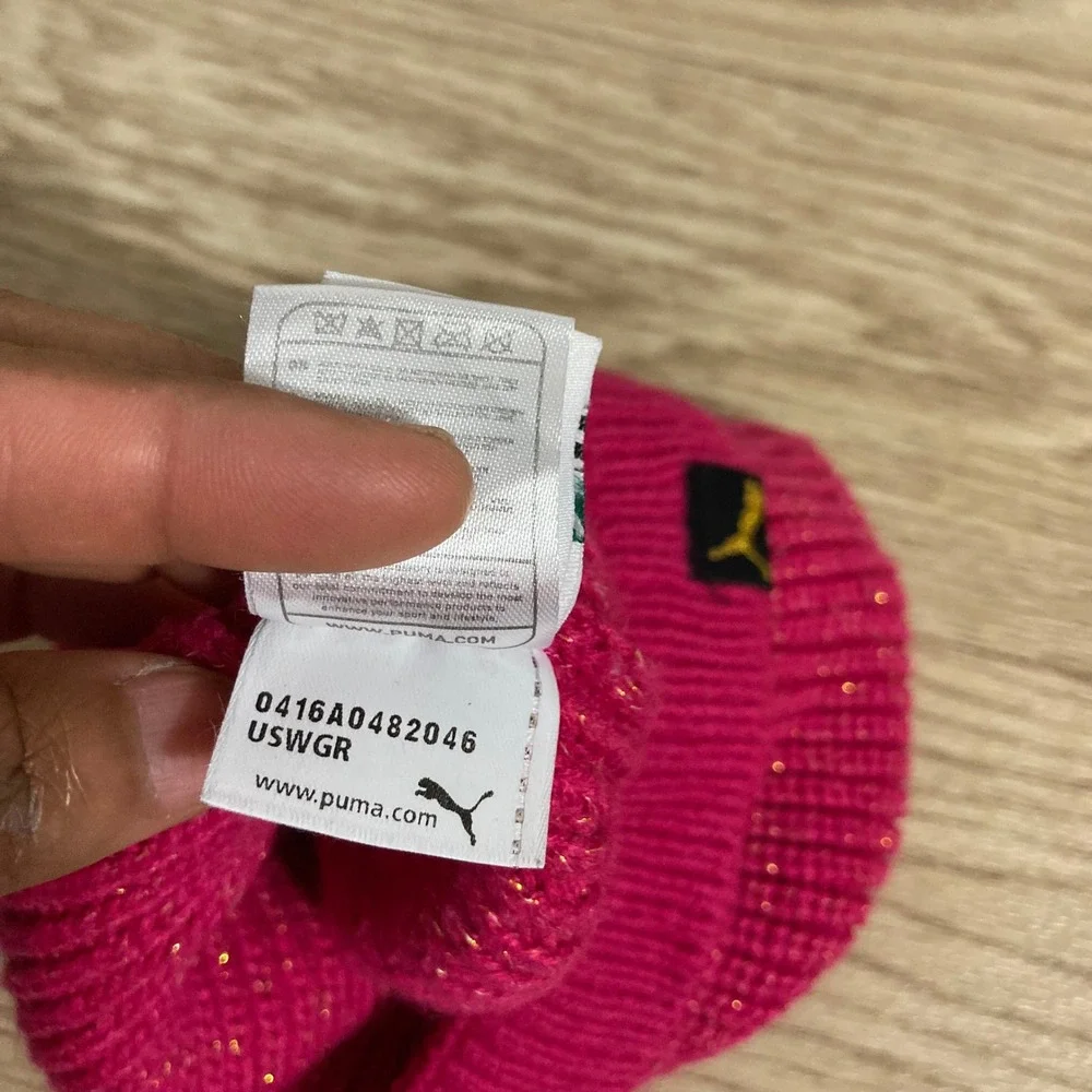 Puma Beanie GILRS OSFA Pink Gold‎ Metallic Sparkle Ribbed Knit Hat USWGR